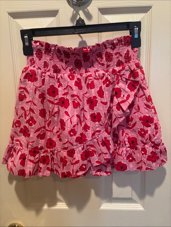 Vineyard Vines Other - NWT Vineyard Vines Rock Rose Smocked Skirt Floral Pink Red Ruffle Mini sz M
